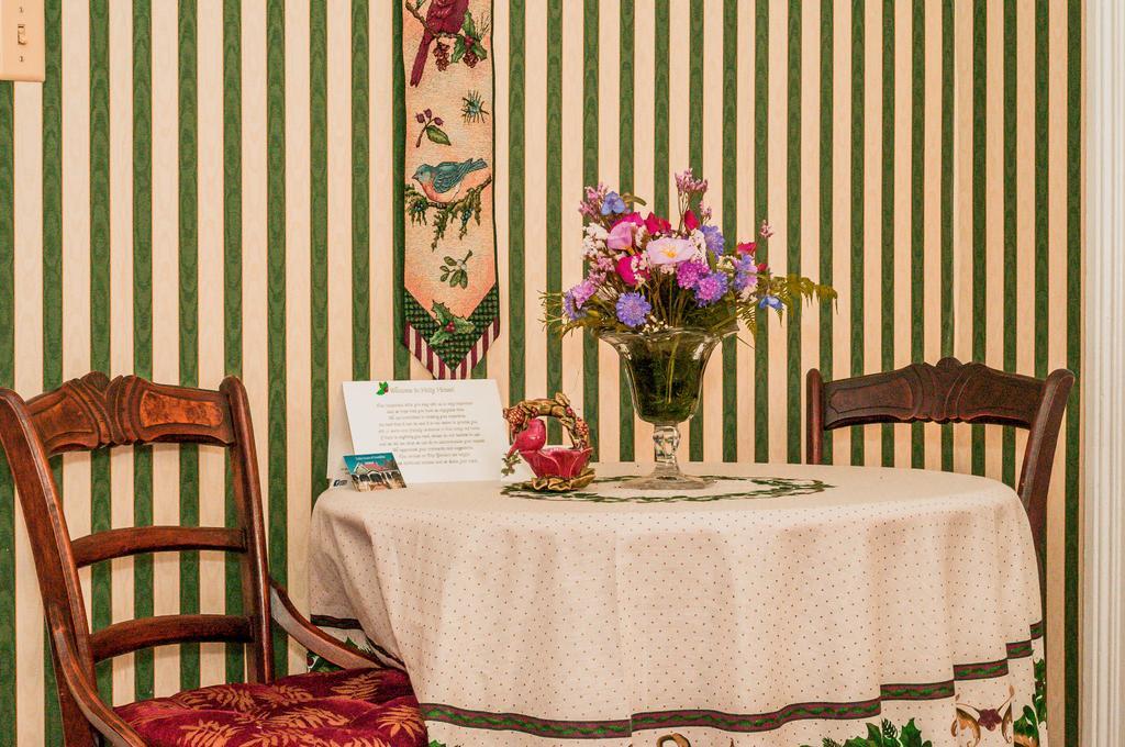Holly House Of Hamilton Bed & Breakfast Eksteriør bilde