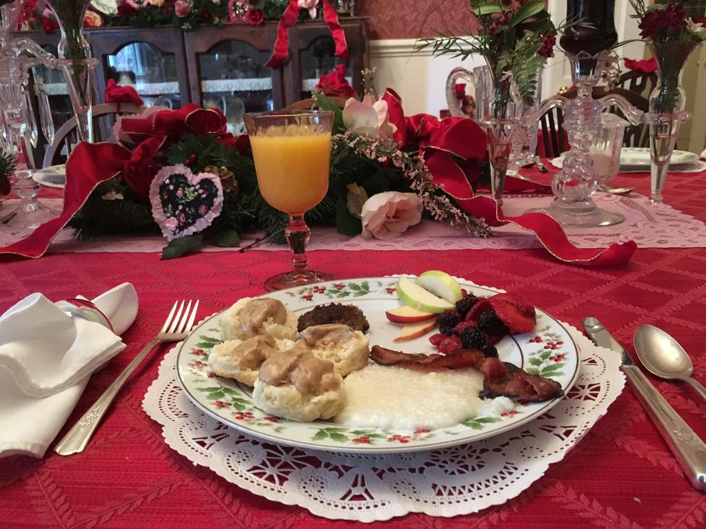 Holly House Of Hamilton Bed & Breakfast Eksteriør bilde