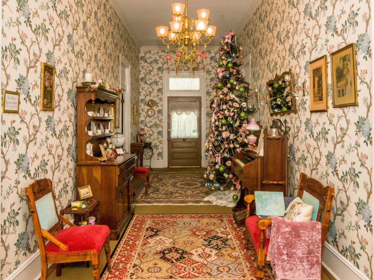 Holly House Of Hamilton Bed & Breakfast Eksteriør bilde